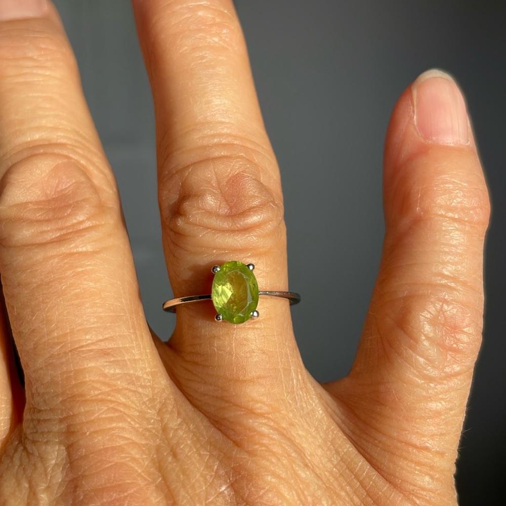Sterling Silver Peridot ring